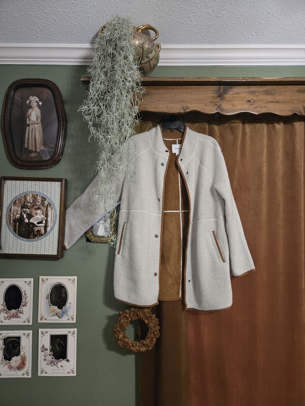 Old Navy Cream Teddy Jacket with Brown Trim
